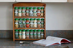 McCormick Gourmet Organic Wood Spice Rack, 24 Herbs & Spices, Holiday Spice Gift Set, 27.6 oz